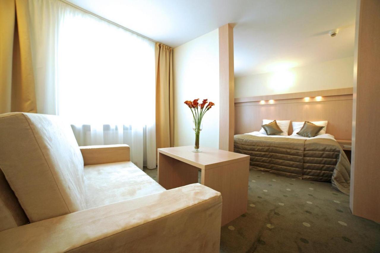 ילנייה גורה Hotel Cieplice Medi & Spa מראה חיצוני תמונה