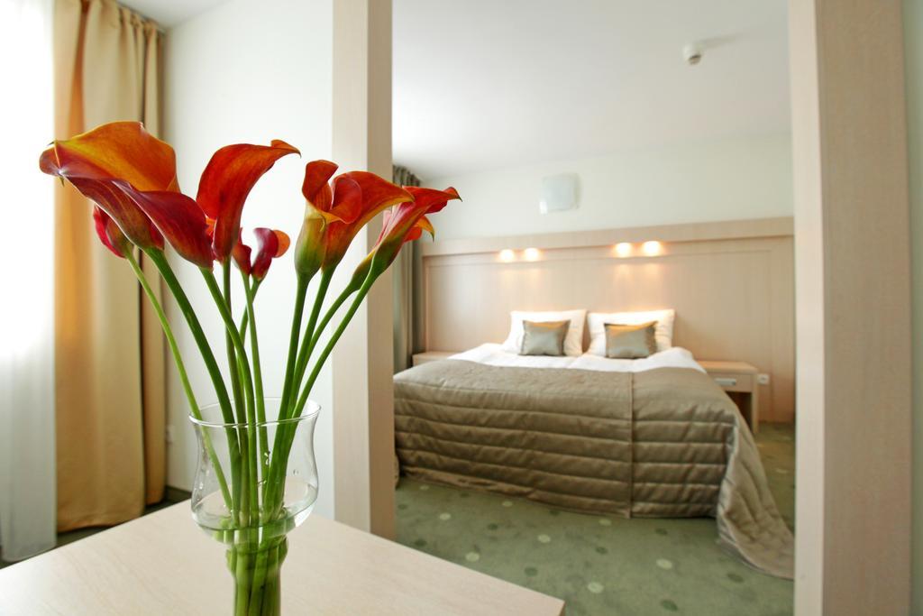 ילנייה גורה Hotel Cieplice Medi & Spa מראה חיצוני תמונה