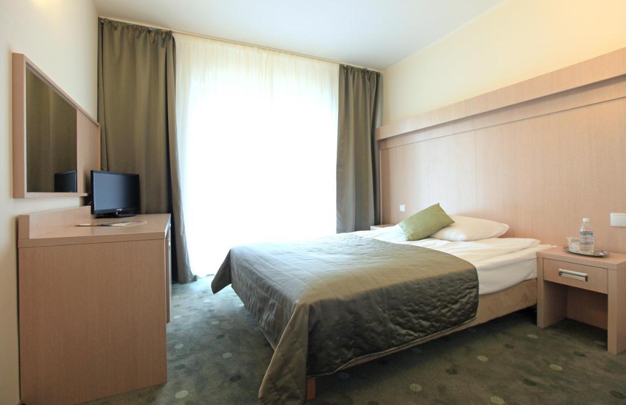 ילנייה גורה Hotel Cieplice Medi & Spa מראה חיצוני תמונה